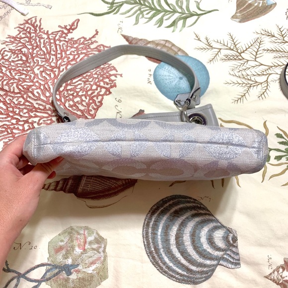 Coach handbag purse - Picture 8 of 13